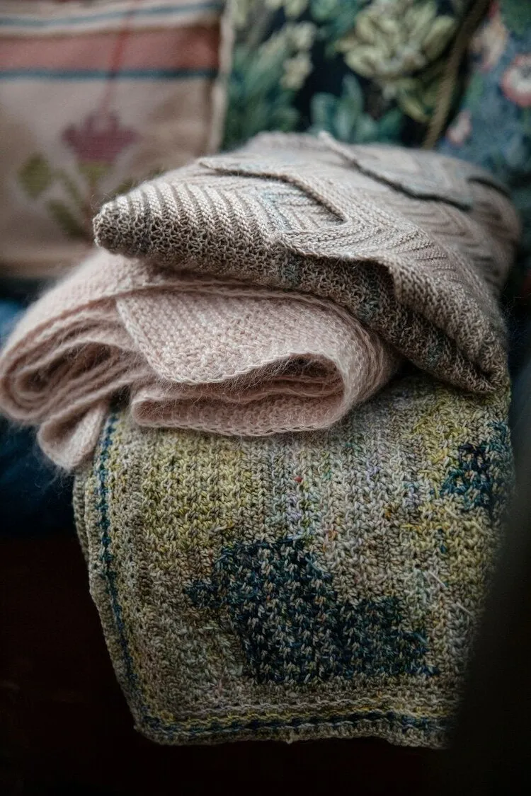 52 Weeks of Shawls by Laine