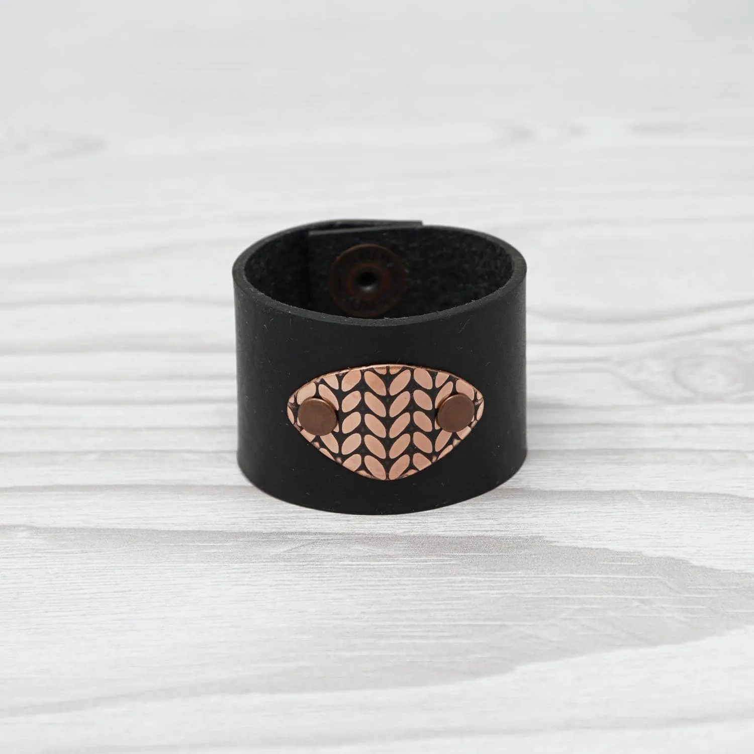 Birdie Parker Designs - Sierra Leather Shawl Cuff - Knit